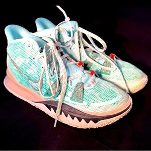 Nike kyrie 7 copa grey rattan boys basketball shoes size 6